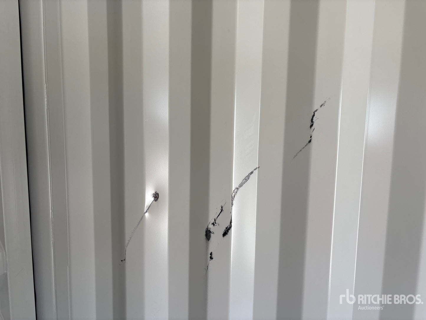 Container 10 Pieds avec Porte d'Homme et Fenêtre Isolée - Idéal pour Stockage Sécurisé et Confortable