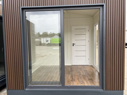 Maison Mobile 20 Pieds x 8 Pieds - Entièrement Fini, Intérieur et Extérieur en Bois Traité, Prêt à l'Emploi