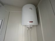 Maison Mobile 20 Pieds x 8 Pieds - Entièrement Fini, Intérieur et Extérieur en Bois Traité, Prêt à l'Emploi