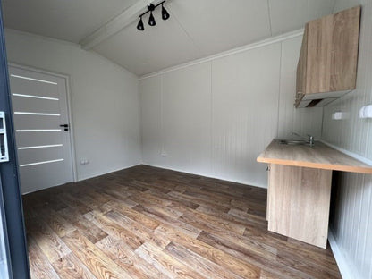 Maison Mobile 20 Pieds x 8 Pieds - Entièrement Fini, Intérieur et Extérieur en Bois Traité, Prêt à l'Emploi