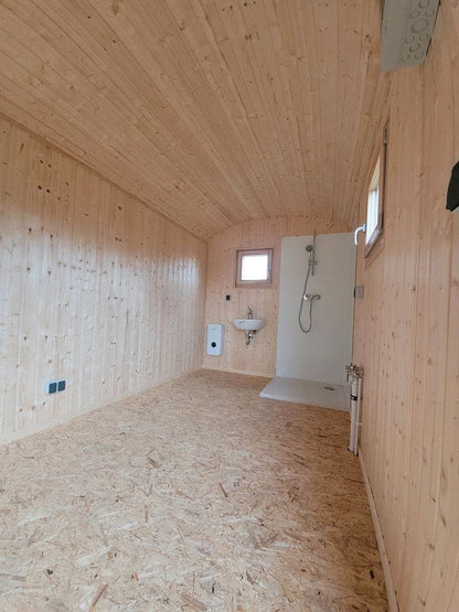 Remorque petite maison mobile 20 pieds x 8, isolée 4 saisons, non finie, avec installation de toilettes