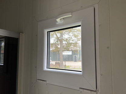 Maison Mobile 20 Pieds x 8 Pieds - Entièrement Fini, Intérieur et Extérieur en Bois Traité, Prêt à l'Emploi